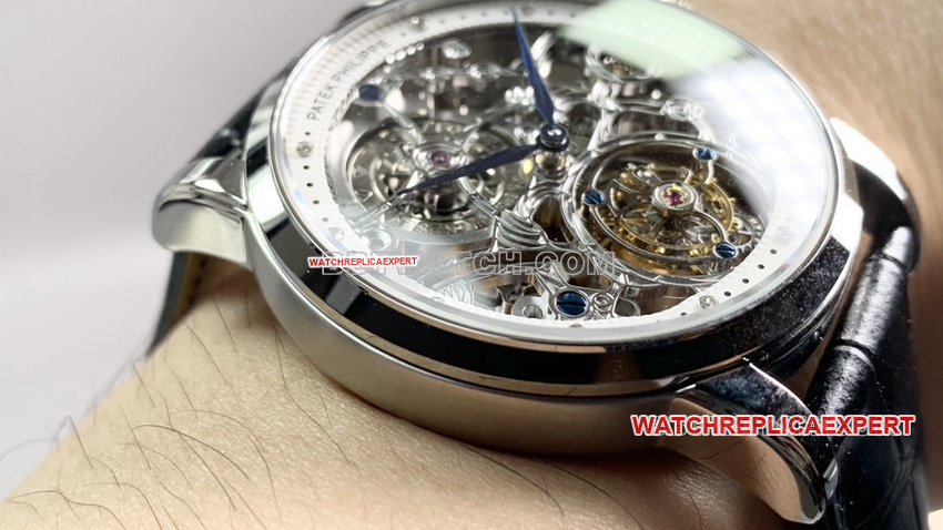 PPLPatek Philippetop-tier replica hollow plate tourbillonleather strap model front live photo