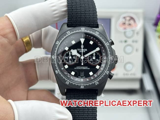 top-tier replica watch collar submersible V+ factory Tudor white 7750 mechanical front live photo