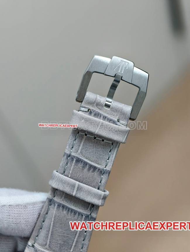 Best replica watch CODE 11.59Audemars PiguetAPS factory silver gray plate 4401 mechanical 26393clasplive photos