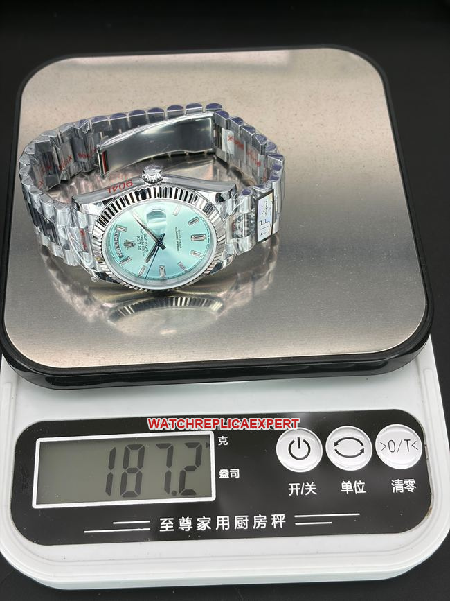 top-tier replica watch Day-DateQF factory Rolex ice blue dial 40mm weight live photos