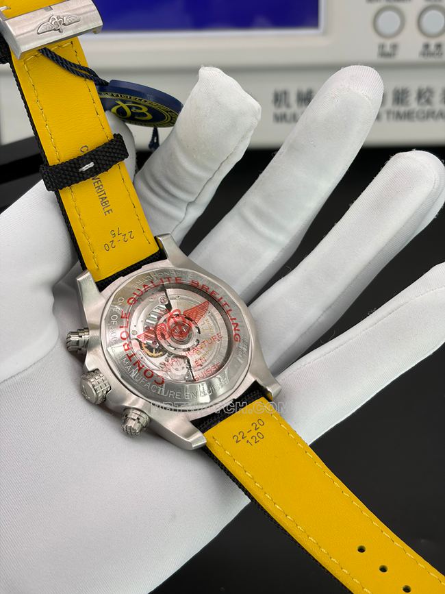 top-tier replica watch BLS factory Avenger Breitling gray plate chronograph caseback live photo