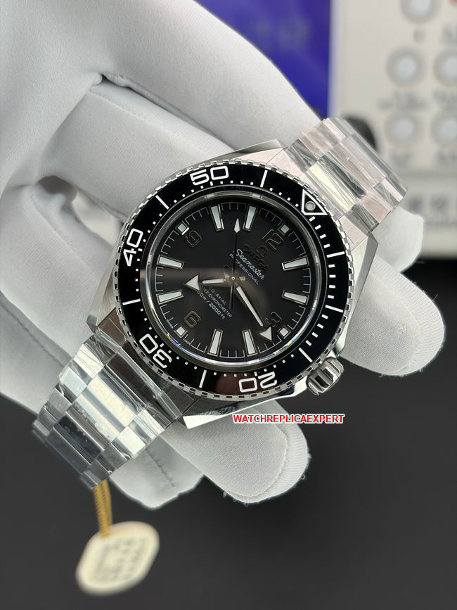 Top replica watch VS factory Omega Seamaster Black dial 600m steel strap front actual photo