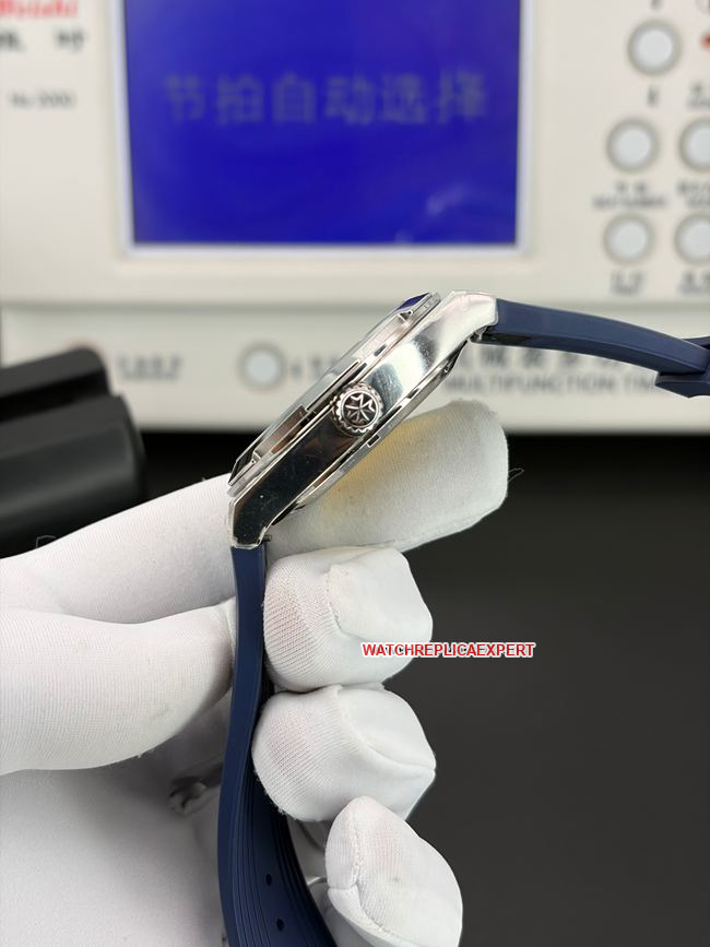 The best replica watch 8F factory Vacheron Constantinblue dial4500Vside live photo