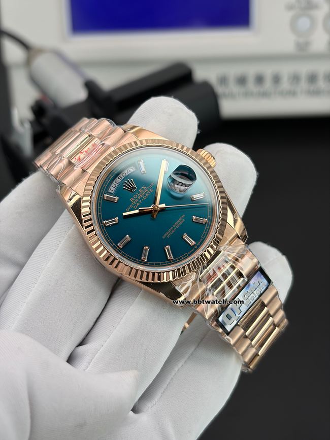 Best replica watch Day-DateQF factory Rolex blue green dial 36mm front live photo