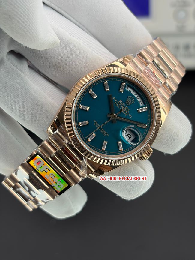 Best replica watch Day-DateQF factory Rolex blue green dial 36mm front live photo