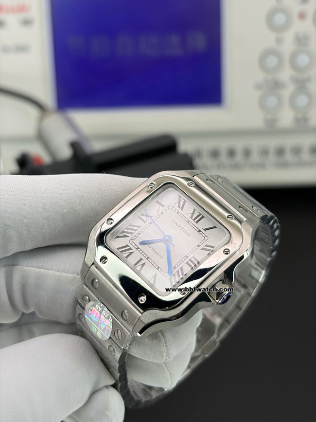 top-tier replica watch BV factory Santos Cartierwhite dialsteel braceletfront live photo