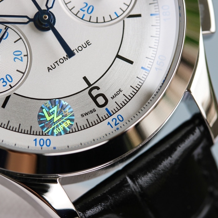 top-tier replica watch Jaeger-LeCoultre men's white dial master series fully automatic movementleather strap watch detail shots