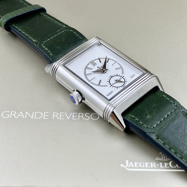 top-tier replica watch Jaeger-LeCoultre men's green dial green strap flip series manual winding leather strap watch front view