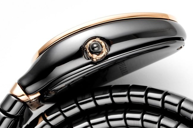 BV factory top-tier replica watch Bvlgari women's black dialceramicbraceletquartz watch side view