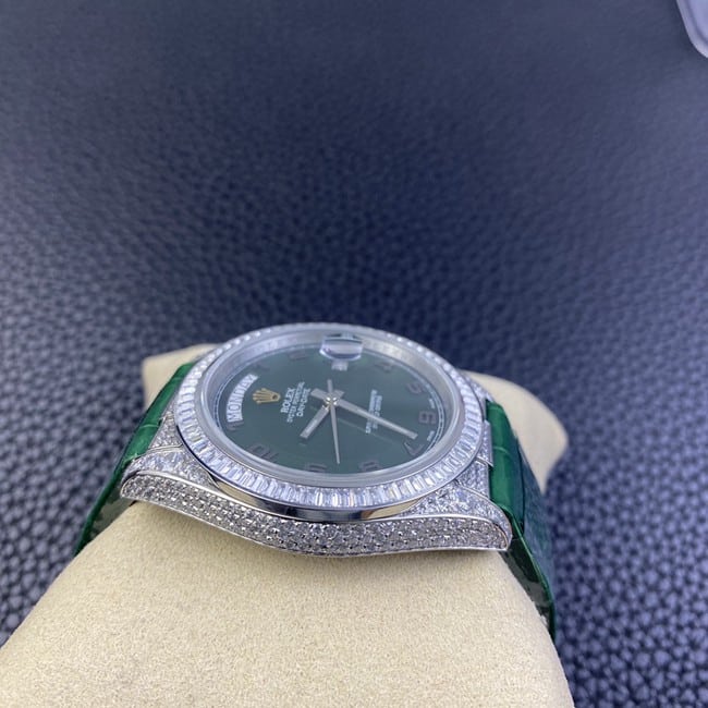 top-tier replica watch Rolex log series men's green dial green strap fully automatic movementleather strap watch side view