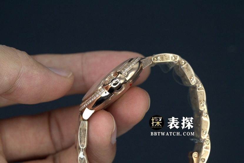V6 factory Cartier blue balloon top-tier 1:1 high-quality replica watch ladies white dial blue needle steel bracelet model pictures and prices side live photo