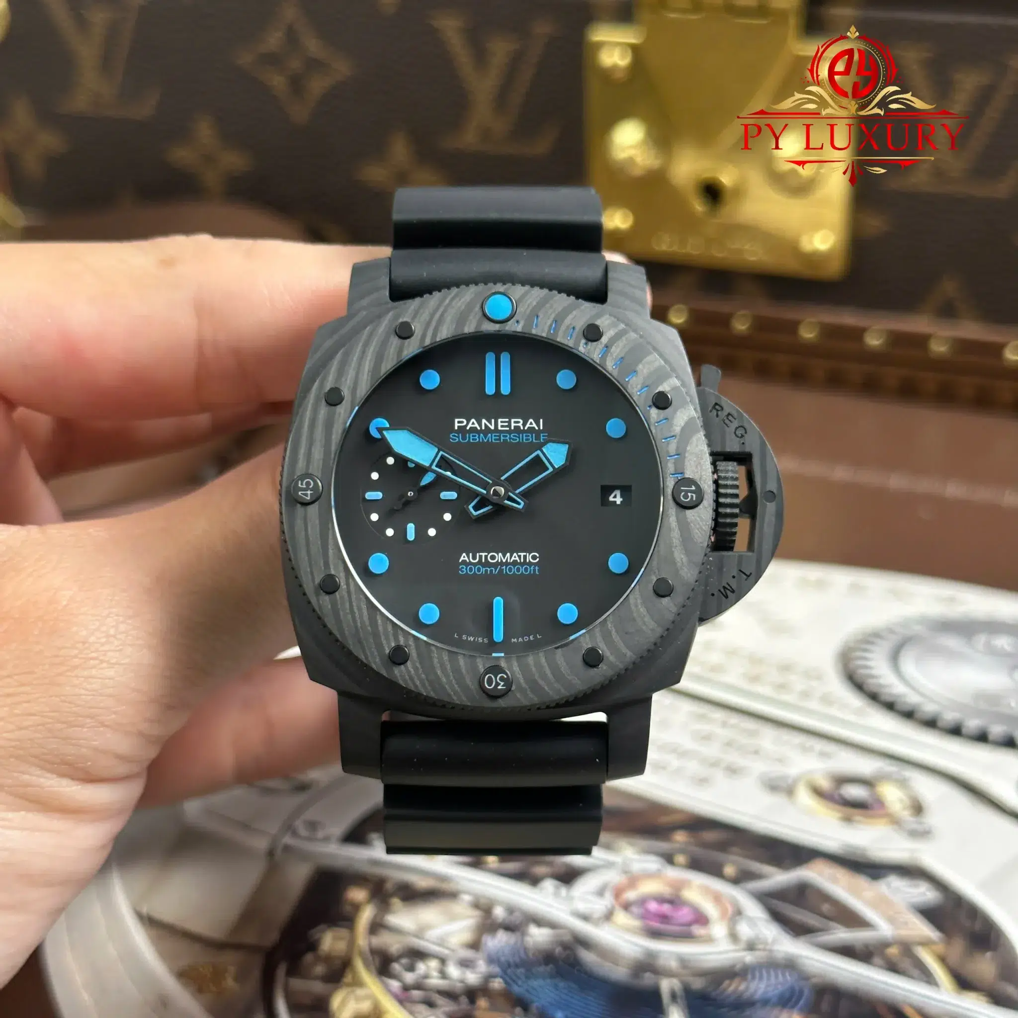 Panerai Submersible Carbotech PAM00960 Black with Blue Accents Rubber Band 1:1 Best Replica VSF 42mm