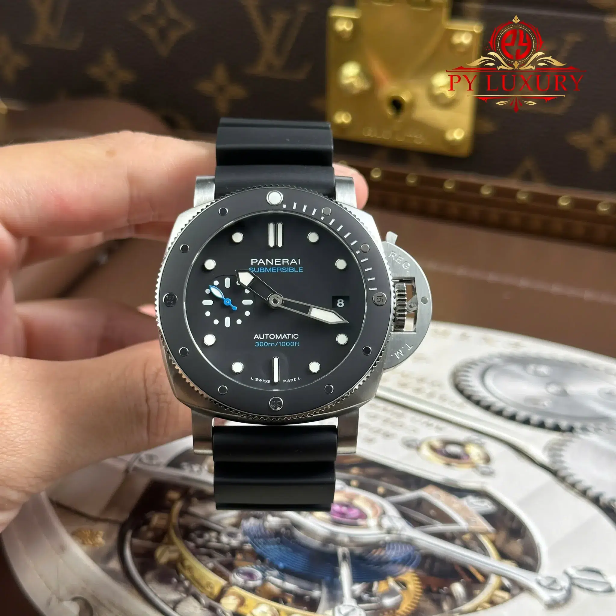 Panerai Submersible PAM00683 Black Dial Rubber Strap 1:1 Best Replica VSF 42mm