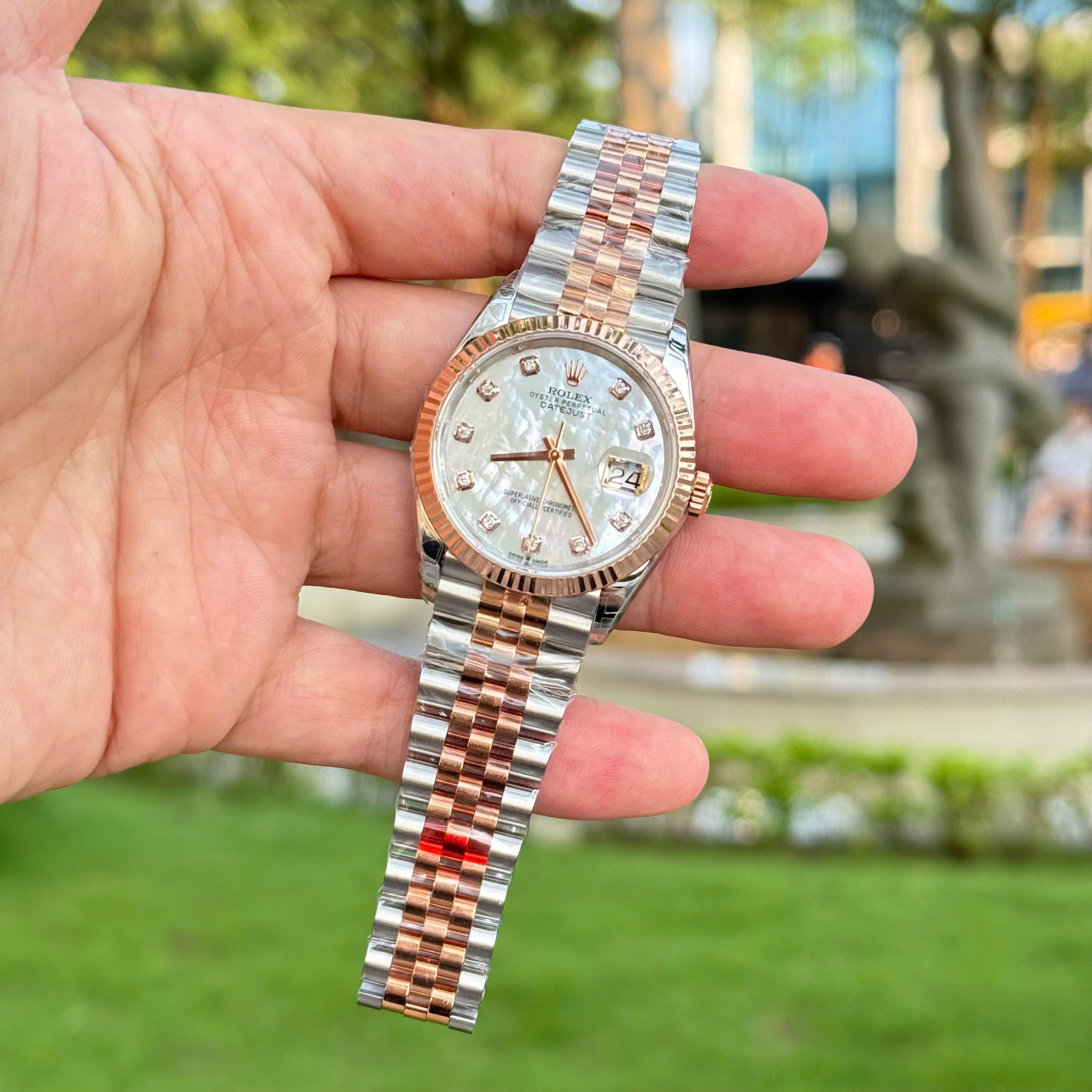 Rolex Datejust 126231 Steel & Rose Gold Custom Natural MOP Diamond Dial Jubilee Bracelet 1:1 Best Replica VSF 36mm