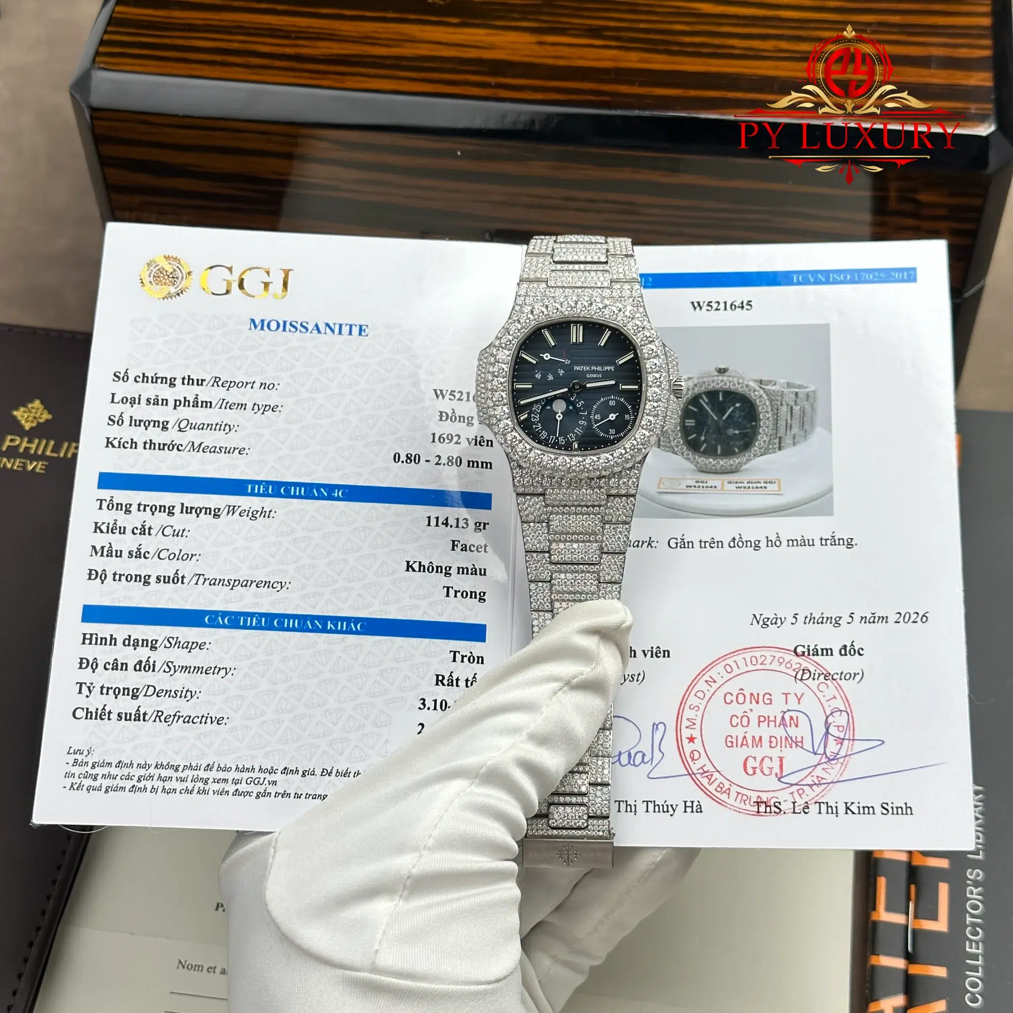 Patek Philippe Nautilus 5712/1A Blue Dial Iced Out Moissanite 1:1 Replica PPF V3 40mm
