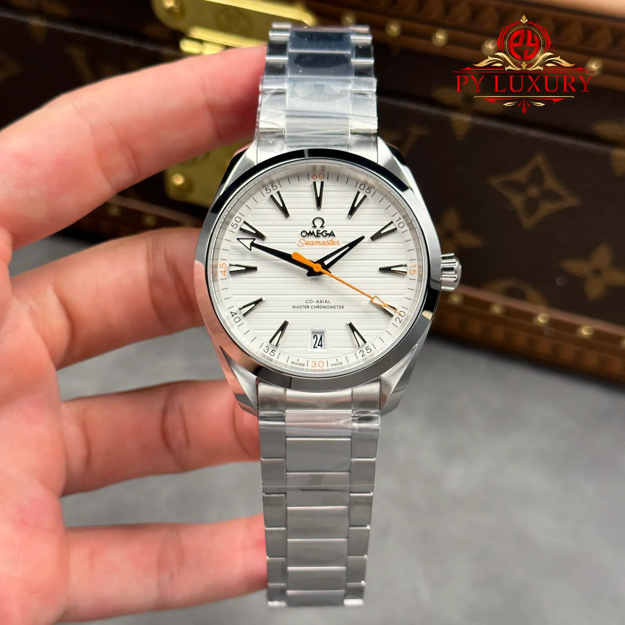 Omega Seamaster Aqua Terra Co-Axial Master Chronometer White Dial Orange Hand Best Replica VSF 41mm